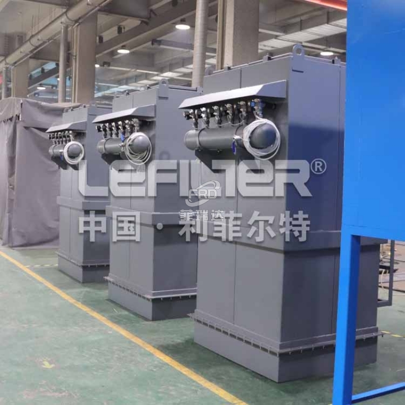 倉頂布袋除塵器一般用在攪拌站水泥罐頂上、煤場以及多種倉頂
